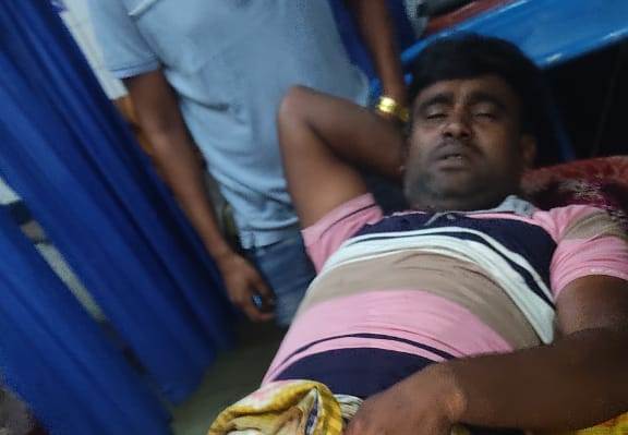 বেনাপোলের পুটখালী সীমান্তে বিএসএফের গুলিতে  বাংলাদেশি যুবক আহত