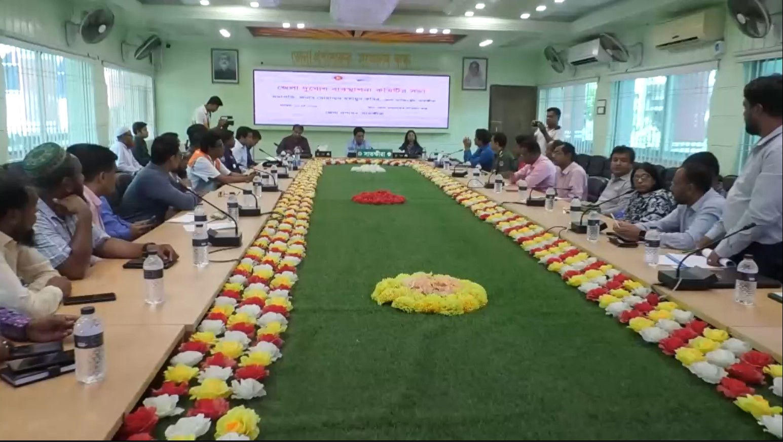 ঘূর্ণিঝড় &lsquo;রেমাল&rsquo; মোকাবেলায় সাতক্ষীরায় দুর্যোগ ব্যবস্থাপনা কমিটির সভা অনুষ্ঠিত