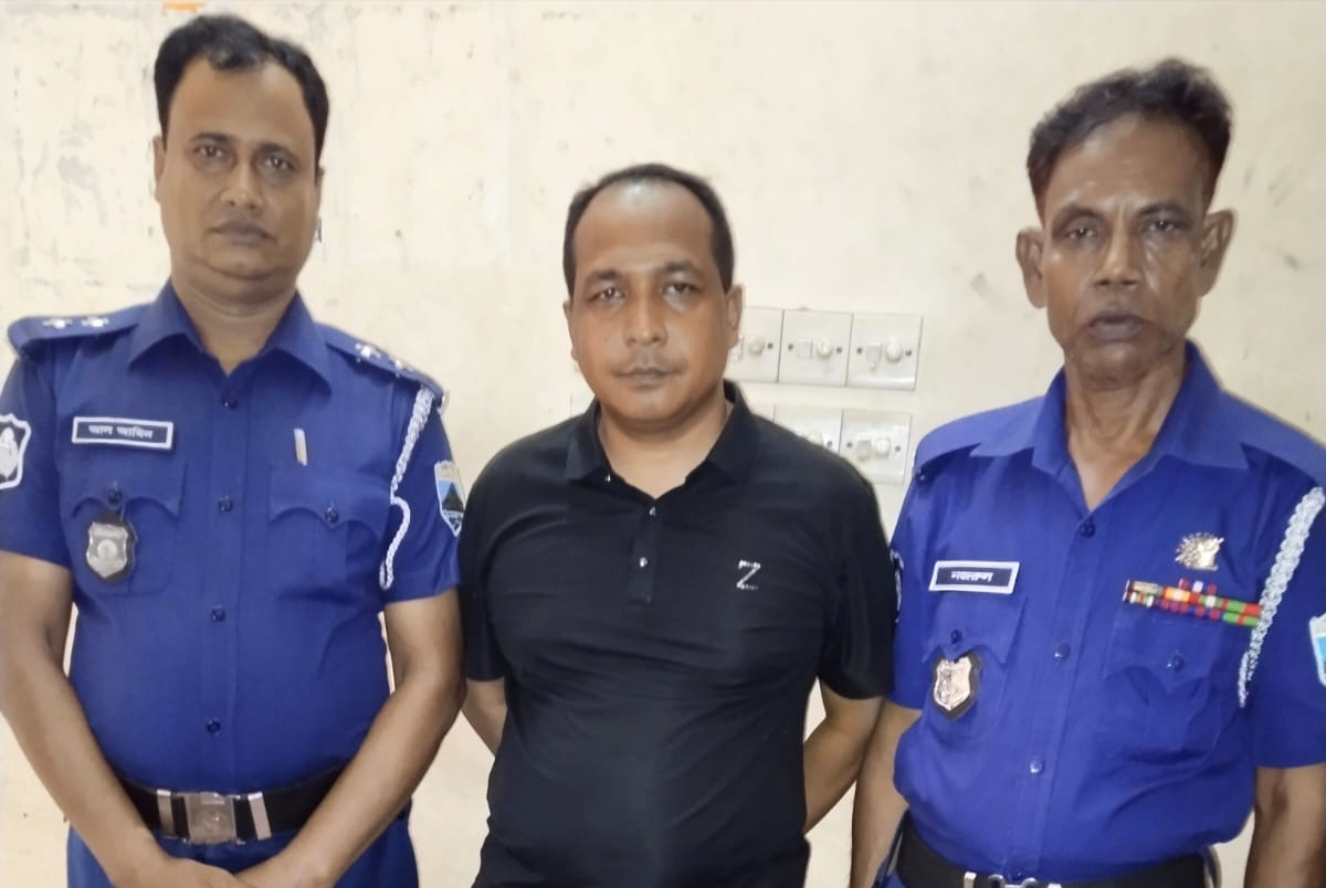 বগুডায় সরকারি গাছ কাটা মামলায় বিএনপি নেতা গ্রেপ্তার